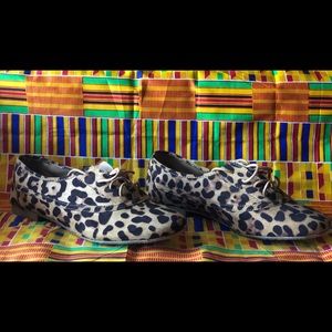 Cute Leopard Print Flats with Laces!